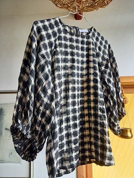 Product image 1 of 10