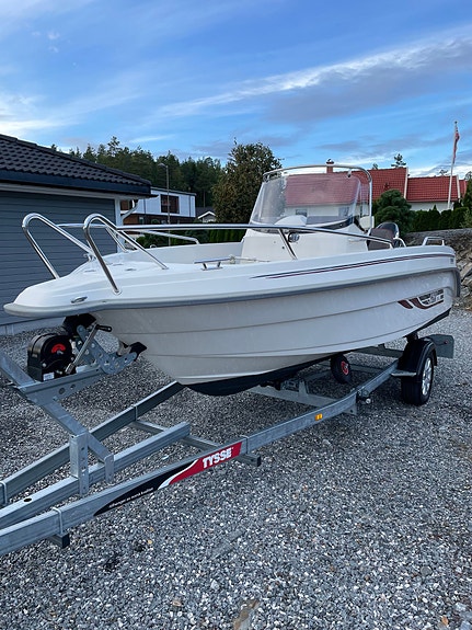 HR 532 Komplett båt med 115 hester, puter, konsoltrekk og kartplotter. 5 of 5