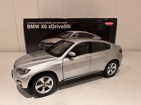 1/18 京商　BMW X6 xDrive 50i ミニカー　ホワイト 1/18 Kyosho 2009-2014 BMW X6M X6 M (White) Diecast Car Model