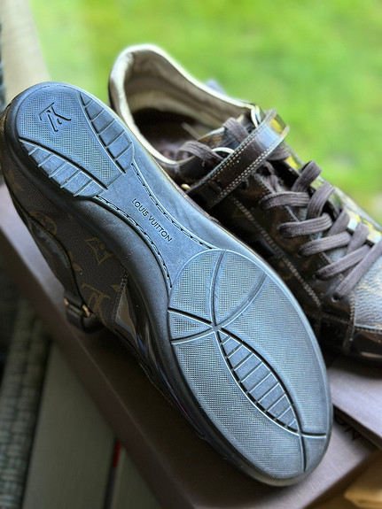 Louis Vuitton sko i net og palietter