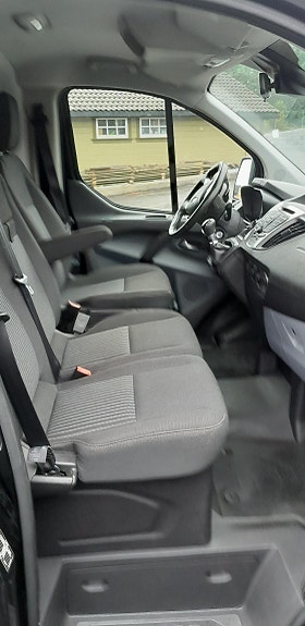 Ford Transit Custom 290L 15 of 30