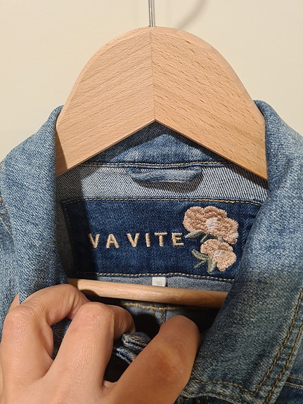 Product image 2 of 9