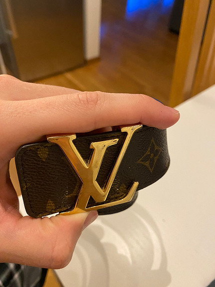 Lite brukt Louis Vuitton t-skjorte i str. M. 6100kr..