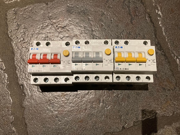 Product image 1 of 7