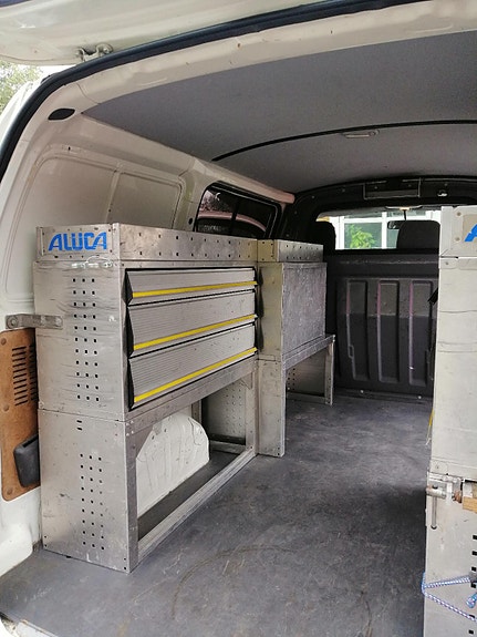 Toyota HiAce 15 of 19