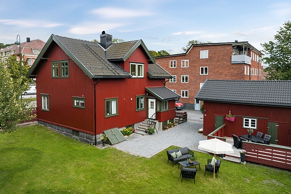 EIE eiendomsmegling v/ Tobias Tisthammer Antonsen presenterer Storgata 74!