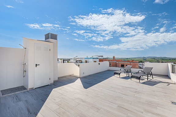 En megler med gode referanser -  SPANIA1.no