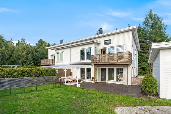 Velkommen til Moløkka 35F, presentert av Schala & Partners ved Henrik Jensen, tlf. 996 92 427.