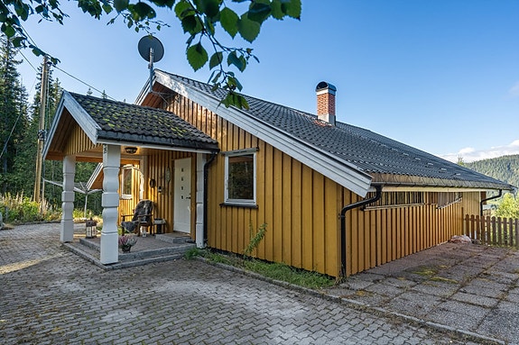 Velkommen til Kjørlibrøtin 25, en eiendom presentert av EiendomsMegler 1 Fjellmegleren!