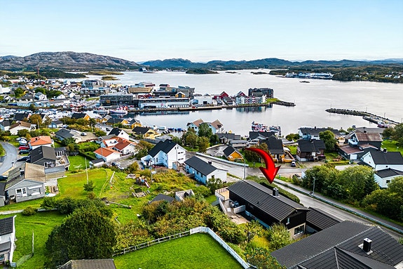 Aktiv eiendomsmegling har gleden av å presentere denne eneboligen i Rørvik!
