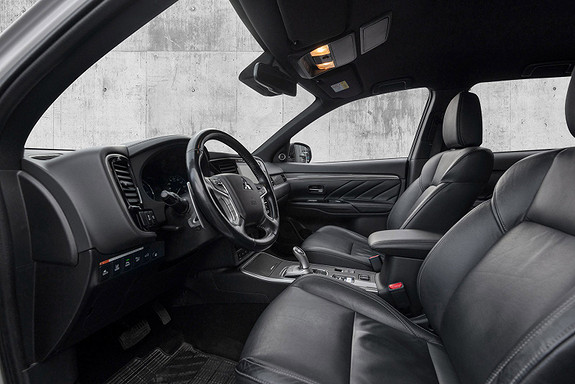 2020 Mitsubishi Outlander PHEV Instyle+ 2,4 224hk