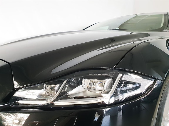 Jaguar XJ 6 of 30