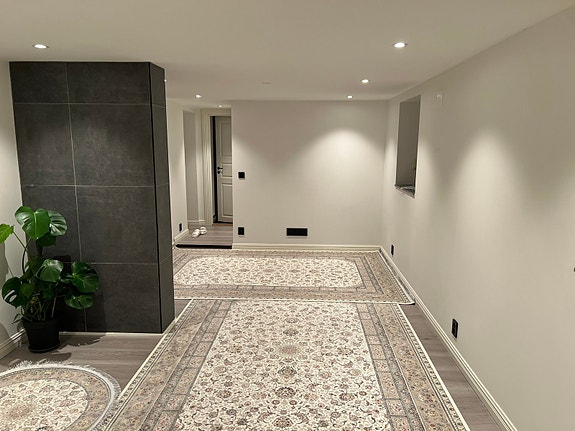 Stua, Lysene i hele boligen kan også justeres med mobil