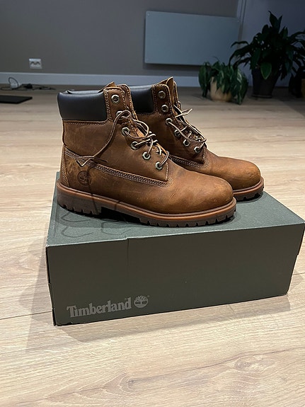 Product image 1 of 6