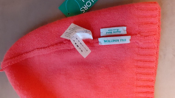 Product image 1 of 2