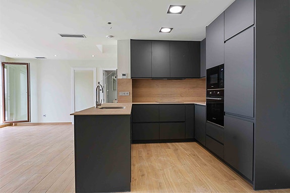 En megler med gode referanser -  SPANIA1.no