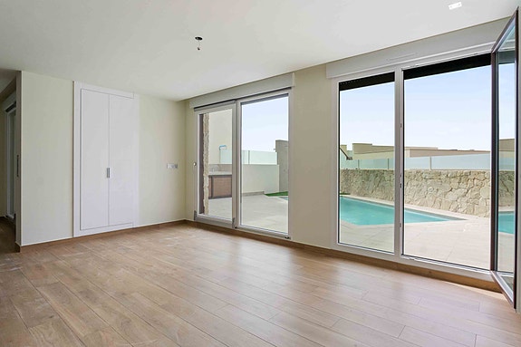 En megler med gode referanser -  SPANIA1.no