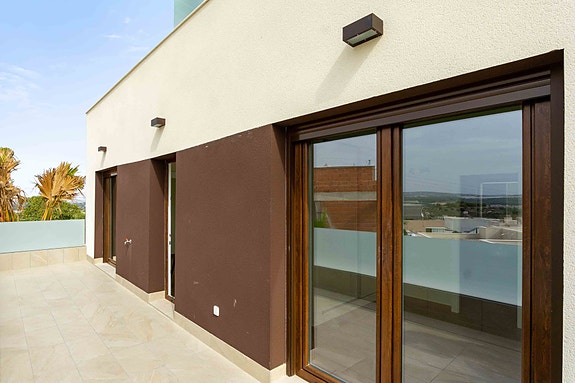 En megler med gode referanser -  SPANIA1.no