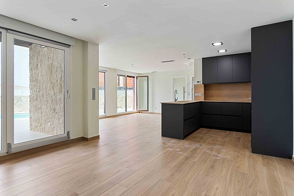 En megler med gode referanser -  SPANIA1.no