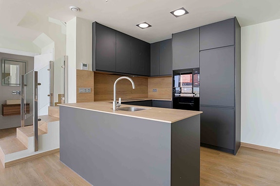 En megler med gode referanser -  SPANIA1.no