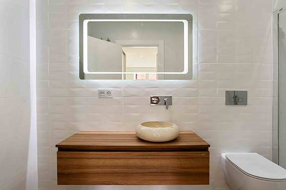 En megler med gode referanser -  SPANIA1.no