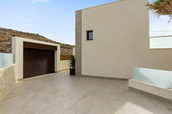 En megler med gode referanser -  SPANIA1.no