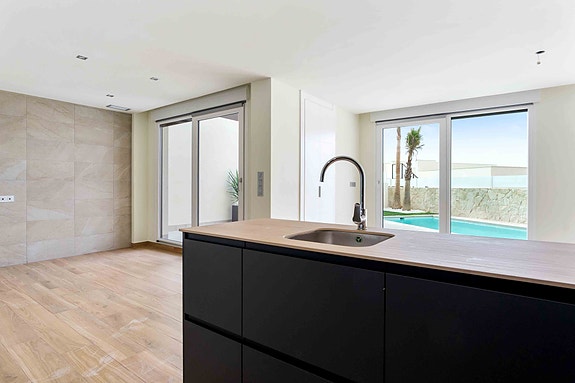 En megler med gode referanser -  SPANIA1.no