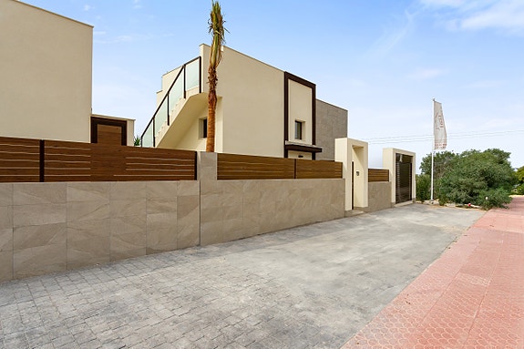 En megler med gode referanser -  SPANIA1.no