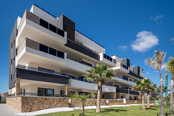 En megler med gode referanser - SPANIA1.no