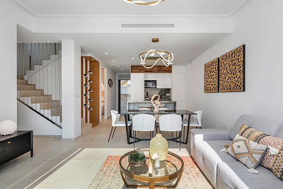 En megler med gode referanser - SPANIA1.no