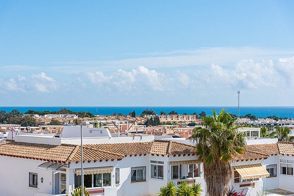 En megler med gode referanser - SPANIA1.no