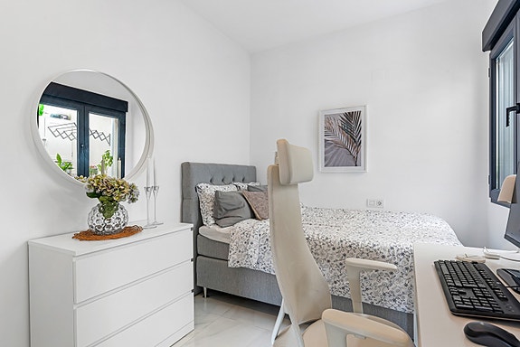 En megler med gode referanser - SPANIA1.no