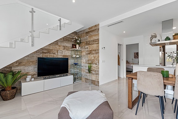 En megler med gode referanser - SPANIA1.no