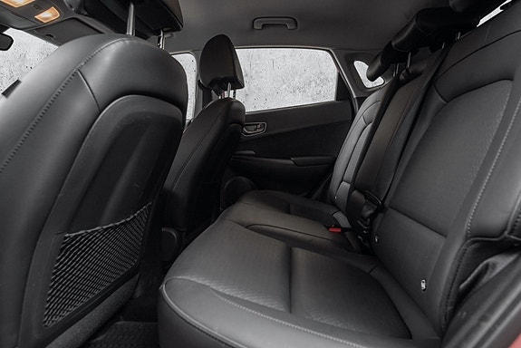 Hyundai Kona 12 of 28