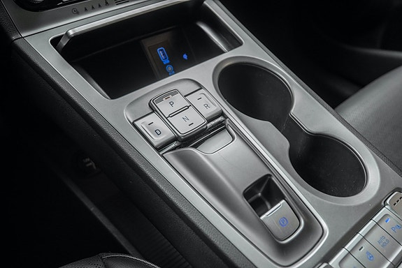 Hyundai Kona 14 of 28