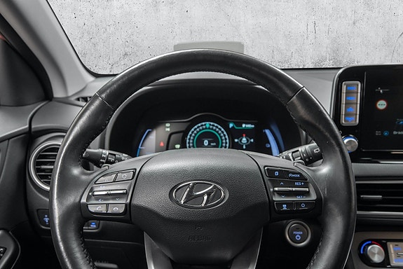 Hyundai Kona 16 of 28