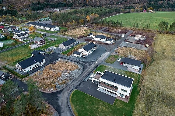 Tomtefelt under utbygging. Vi har fortsatt ledige tomter.