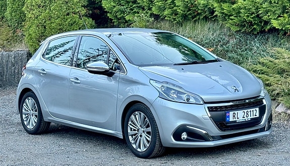 Peugeot 208 3 of 30