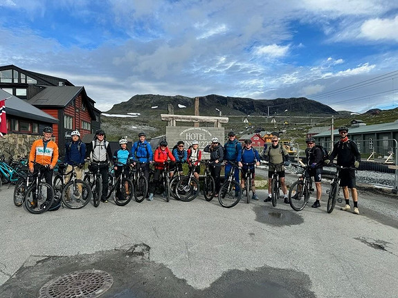 BIRE team - lagbilde av BIRE-teamet fra årets tur på Rallarvegen