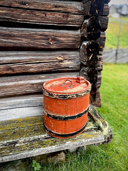 Product image 1 of 9