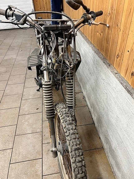 Yamaha DT 50 1 of 6