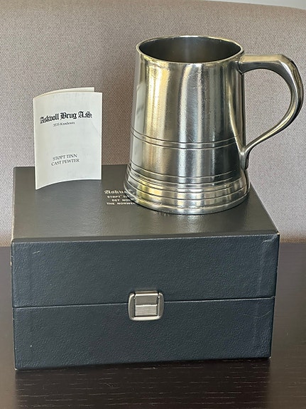 Askvoll Brug -støpt tinn ølkrus | FINN-torget