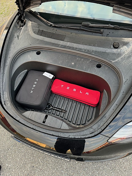 Tesla Model 3 9 of 17