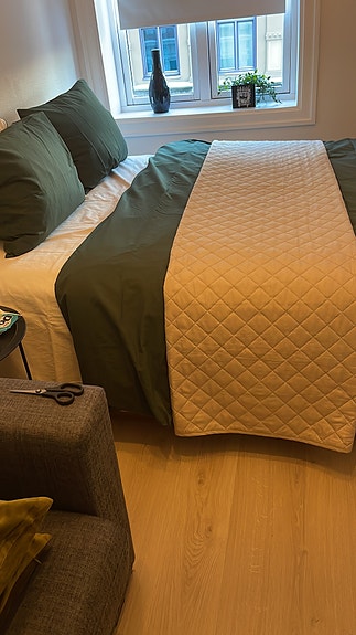 Product image 1 of 8