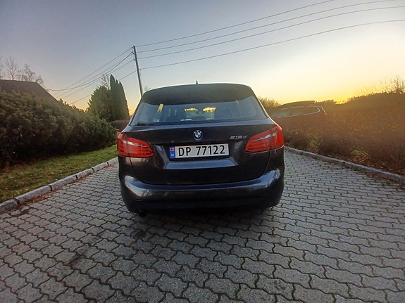 BMW 218d 11 of 30
