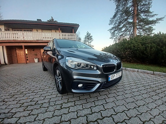 BMW 218d 6 of 30