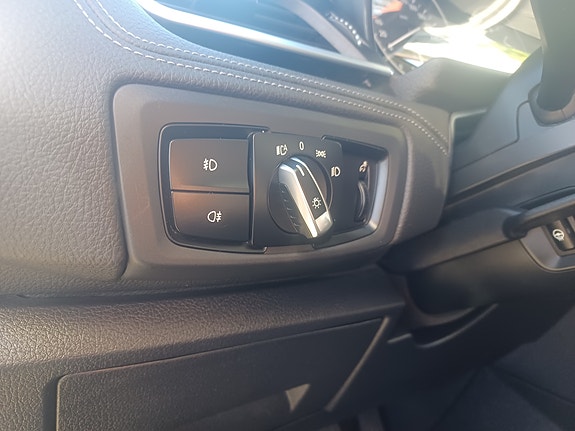 BMW 218d 26 of 30