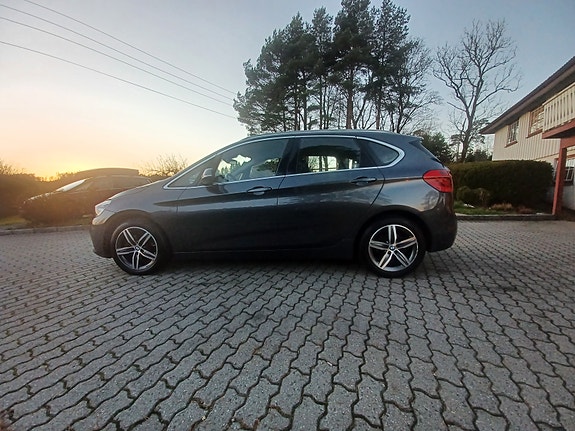 BMW 218d 15 of 30