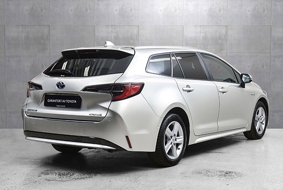Toyota Corolla 8 of 28