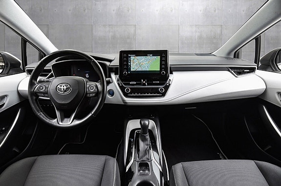 Toyota Corolla 24 of 28